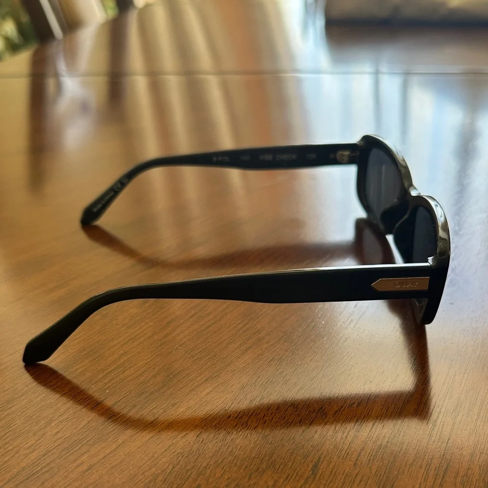 QUAY Australia Black Rectangular Sunglasses Brown Lenses Minimalist - Picture 3 of 10